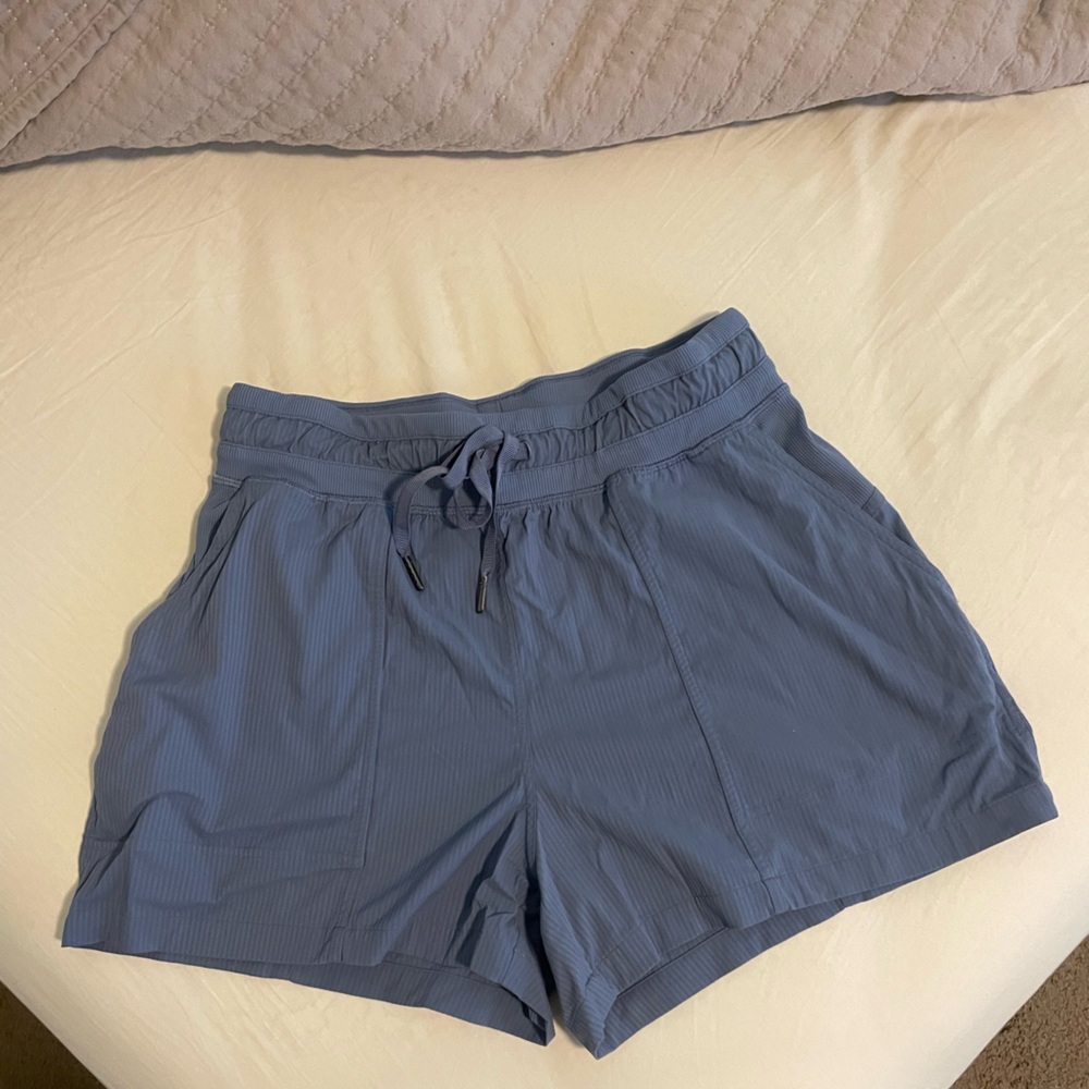 Lululemon Dance Studio Shorts Size 6